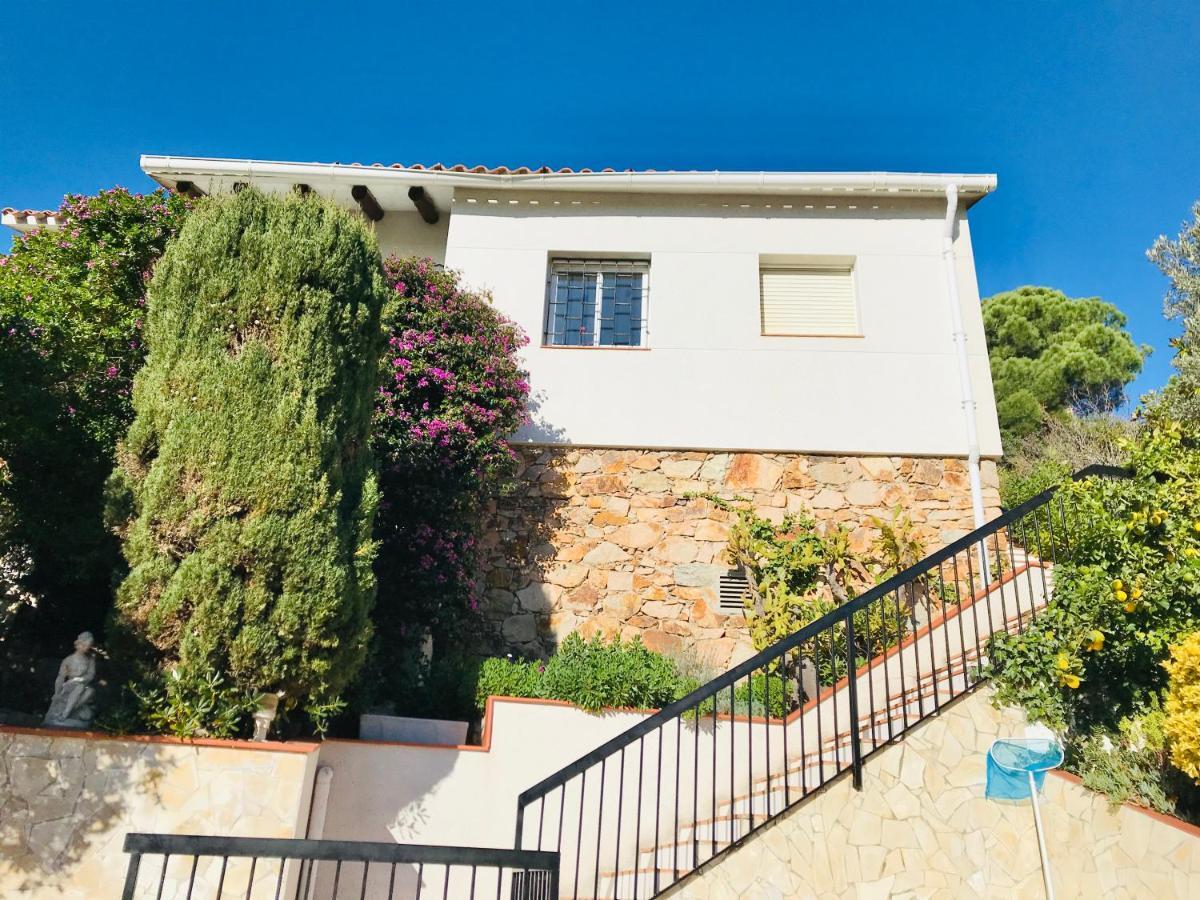 Mediterranean Investingspain Sea View And Pool Willa Lloret de Mar